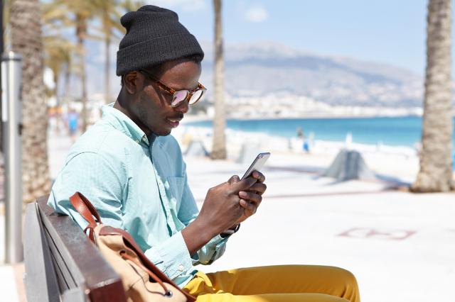 How Portable Wi-Fi Hotspots Enhance Connectivity During International Travel