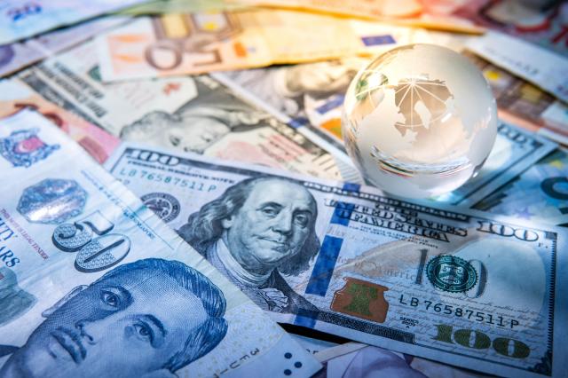 Understanding Currency Exchange: Tips for Avoiding Hidden International Charges